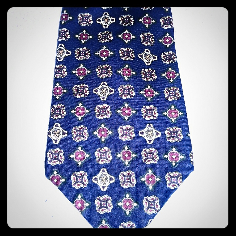 Tommy Hilfiger tie